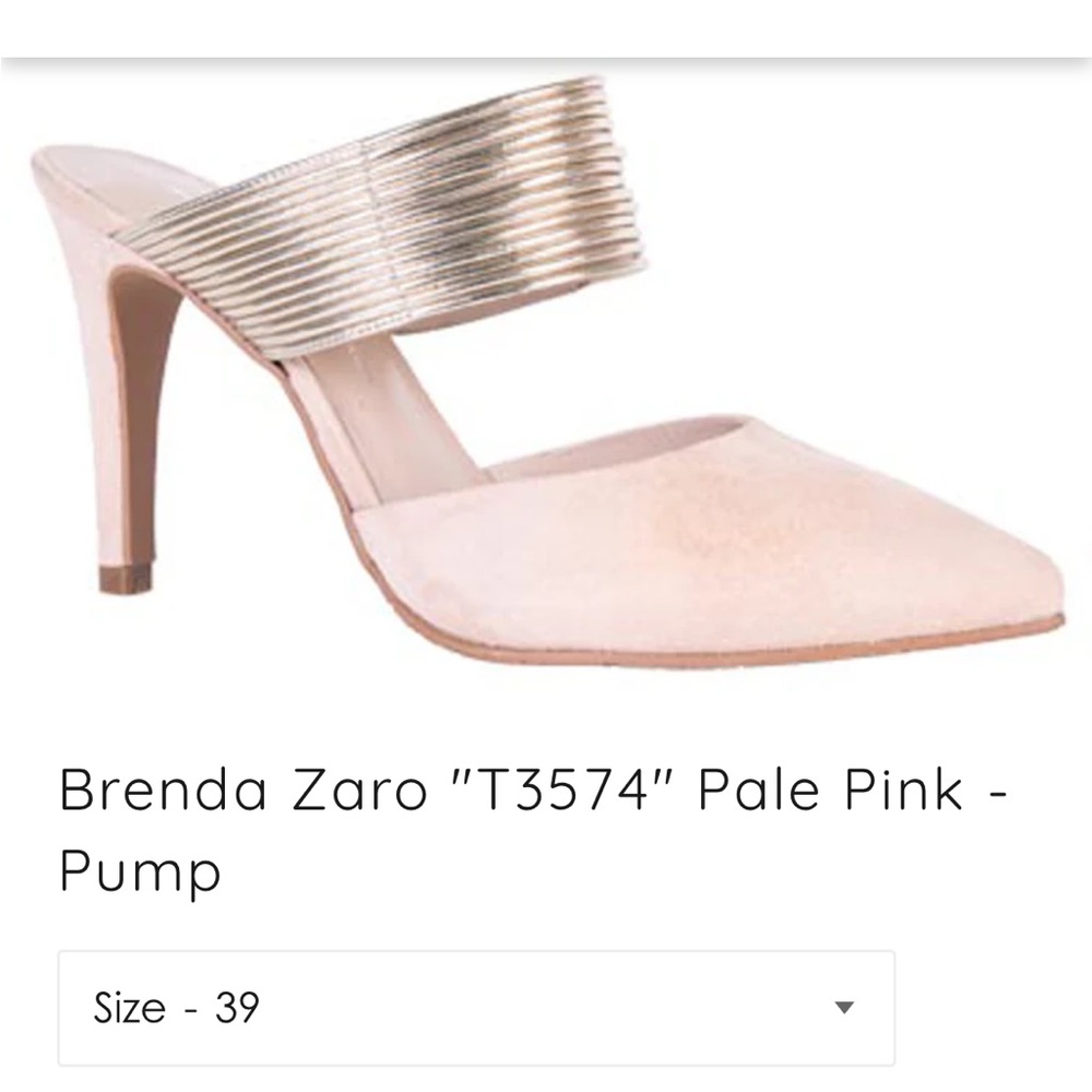 NWOT Brenda Zaro Designer Made in Spain Heels Pale Pink / Nude Size 39